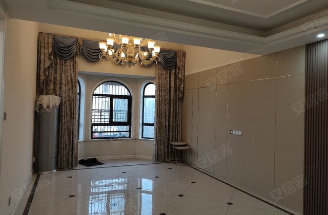 新世纪豪园东院4室2厅126㎡79万二手房图片