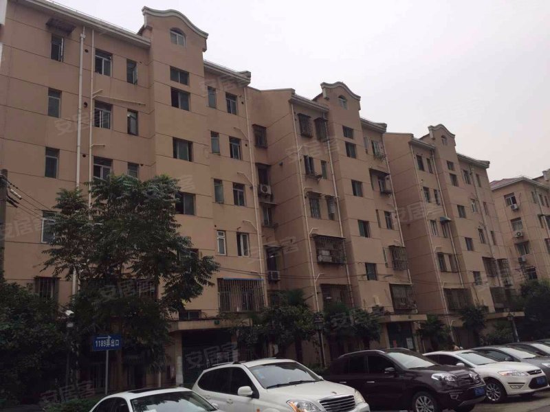 香山新村东南街坊 