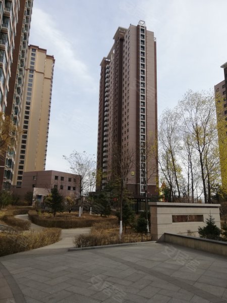 枫林逸景龙湖园