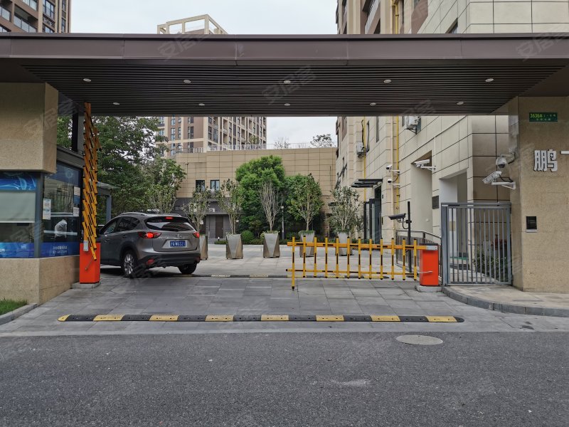 深城投十一街区(西区) 