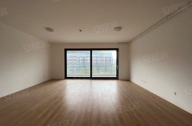 朗成江南墅3室2厅139.6㎡408万二手房图片
