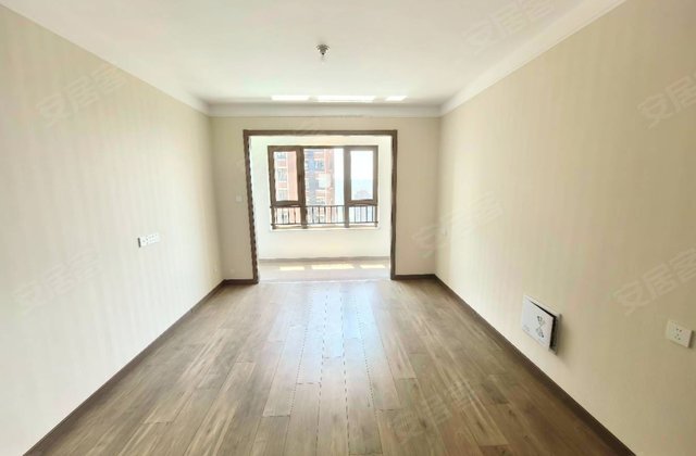 万科未来城3室2厅115㎡70万二手房图片