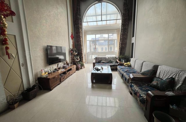 东方俪景5室2厅194㎡88万二手房图片