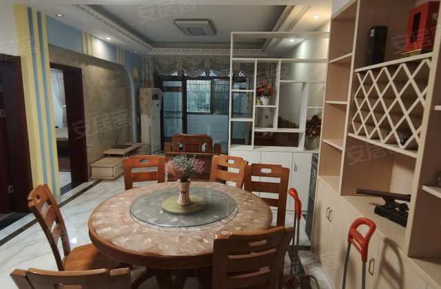 君逸雅园4室2厅135㎡45.8万二手房图片