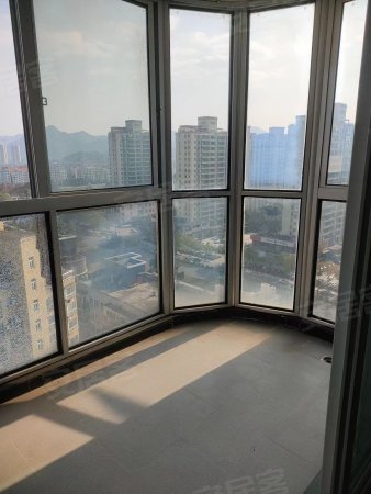 房东急售东方景园170平4室边套位置好带车位过户省