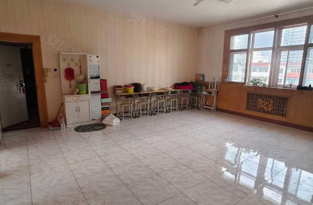 中心家园(西区)3室2厅135㎡50万二手房图片