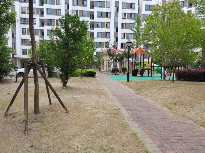 佘北家园茸达苑