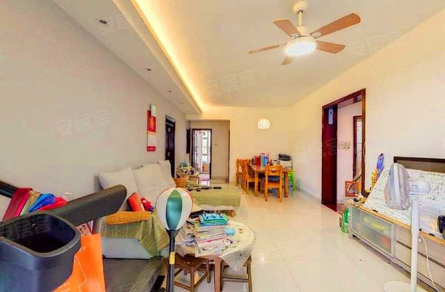 理想蓝堡国际花园3室2厅132.76㎡880万二手房图片