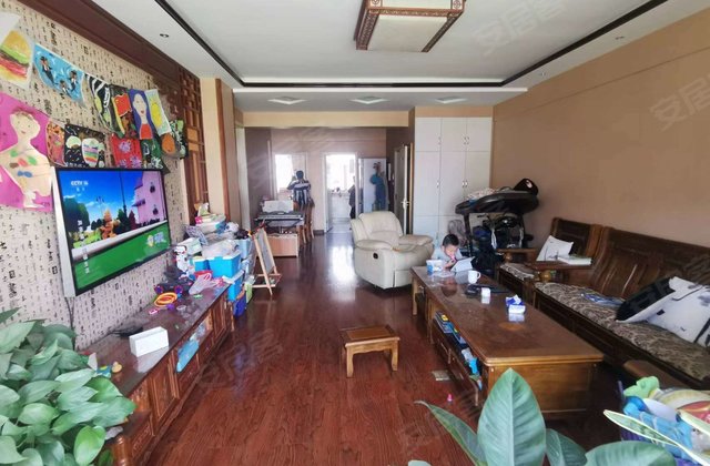 巴塞小城3室2厅103㎡56万二手房图片