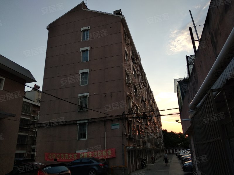 梅花路169弄小区 