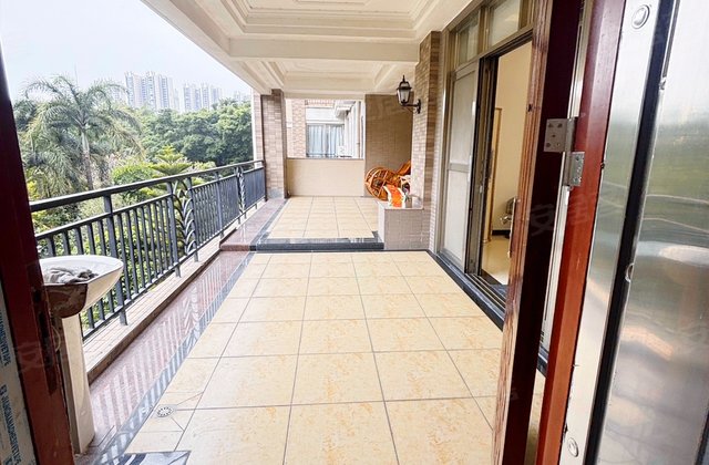 碧桂园翡翠山4室2厅170.4㎡98万二手房图片