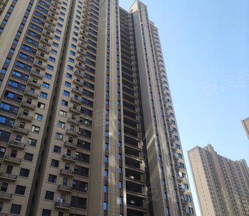 绿地峰辉 出行方便 次新房 停车方便 商业配套成熟 商品住宅