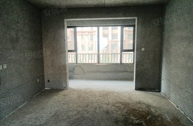 逸嘉苑3室2厅141.52㎡62万二手房图片