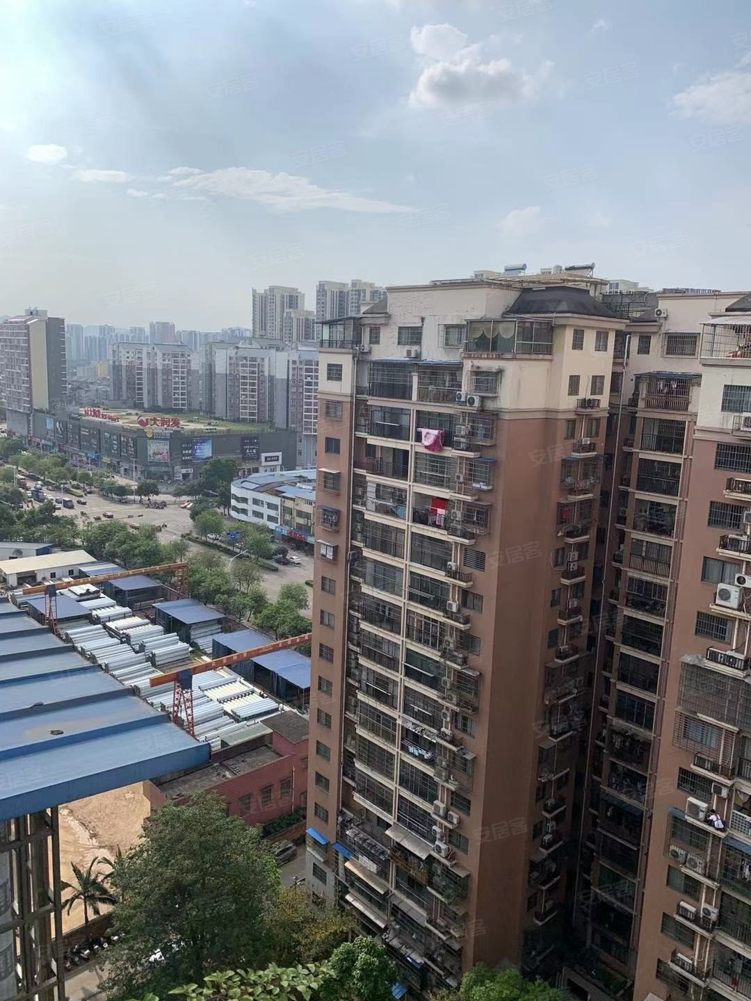 柳南龙城华府精装电梯楼中楼带露台5房3厅2卫