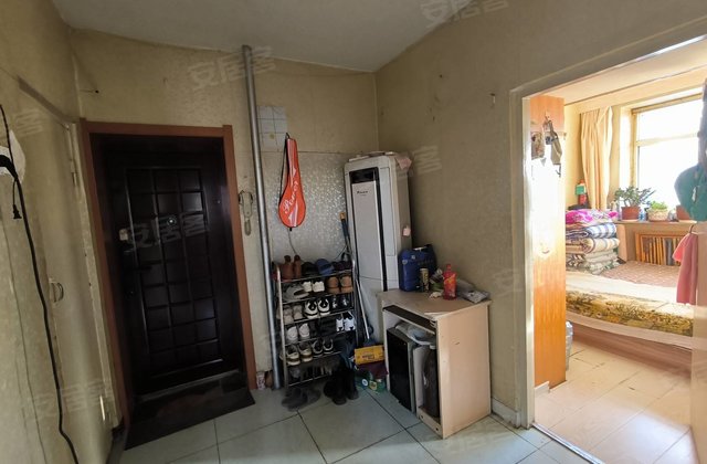 新村(一区)3室1厅70㎡24万二手房图片