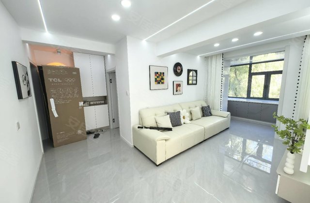 光明小区3室1厅100㎡24万二手房图片