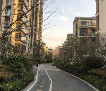 四季都会晓风来(公寓住宅)