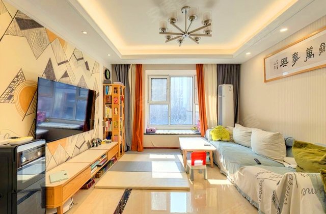 万科紫台3室2厅126.65㎡249万二手房图片