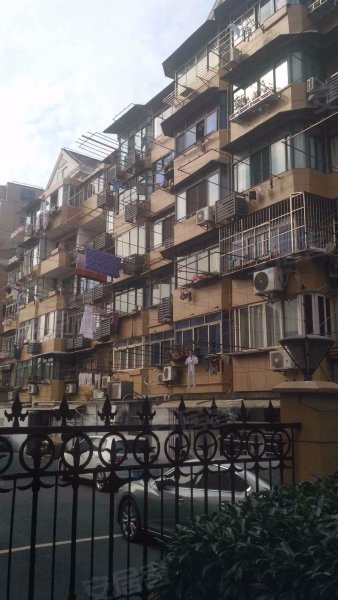 玉兰路99弄小区 