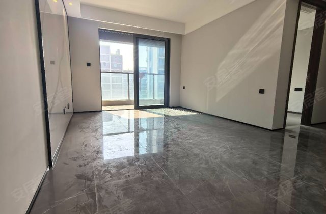 保利锦上3室2厅106㎡148万二手房图片