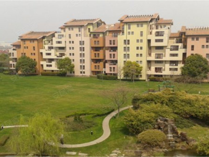 西庭网球俱乐部和公寓 