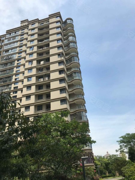 金色港湾双湖泊岸