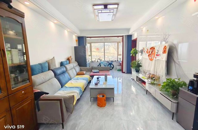 天昱凤凰城四期3室2厅101.85㎡66万二手房图片