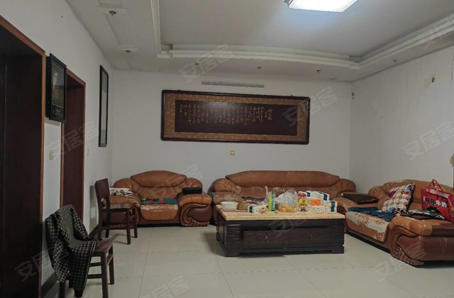 宝塔湖社区3室2厅152㎡38.8万二手房图片