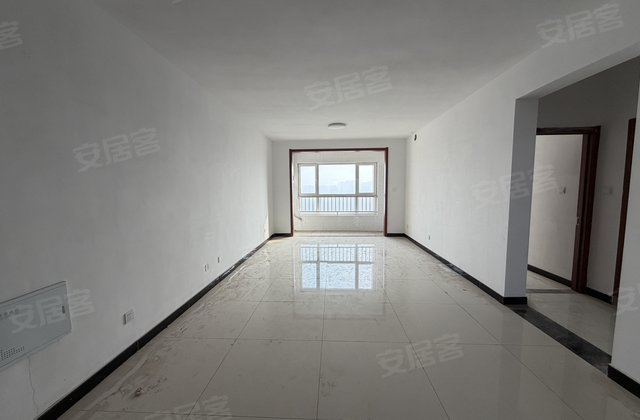 县委县府家属院3室2厅124㎡65万二手房图片