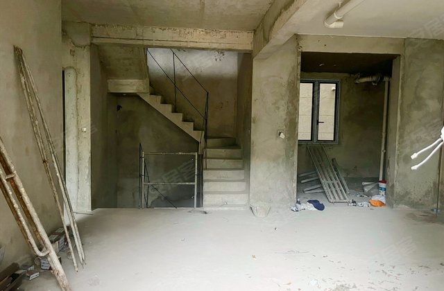 中交中央公园香榭雅墅3室2厅241㎡258万二手房图片