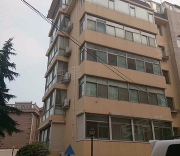 金海湾 多层四楼顶加阁 相当于复式 看海景带露台