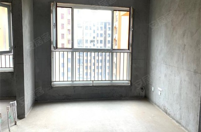 云峰丽景3室2厅105㎡50万二手房图片