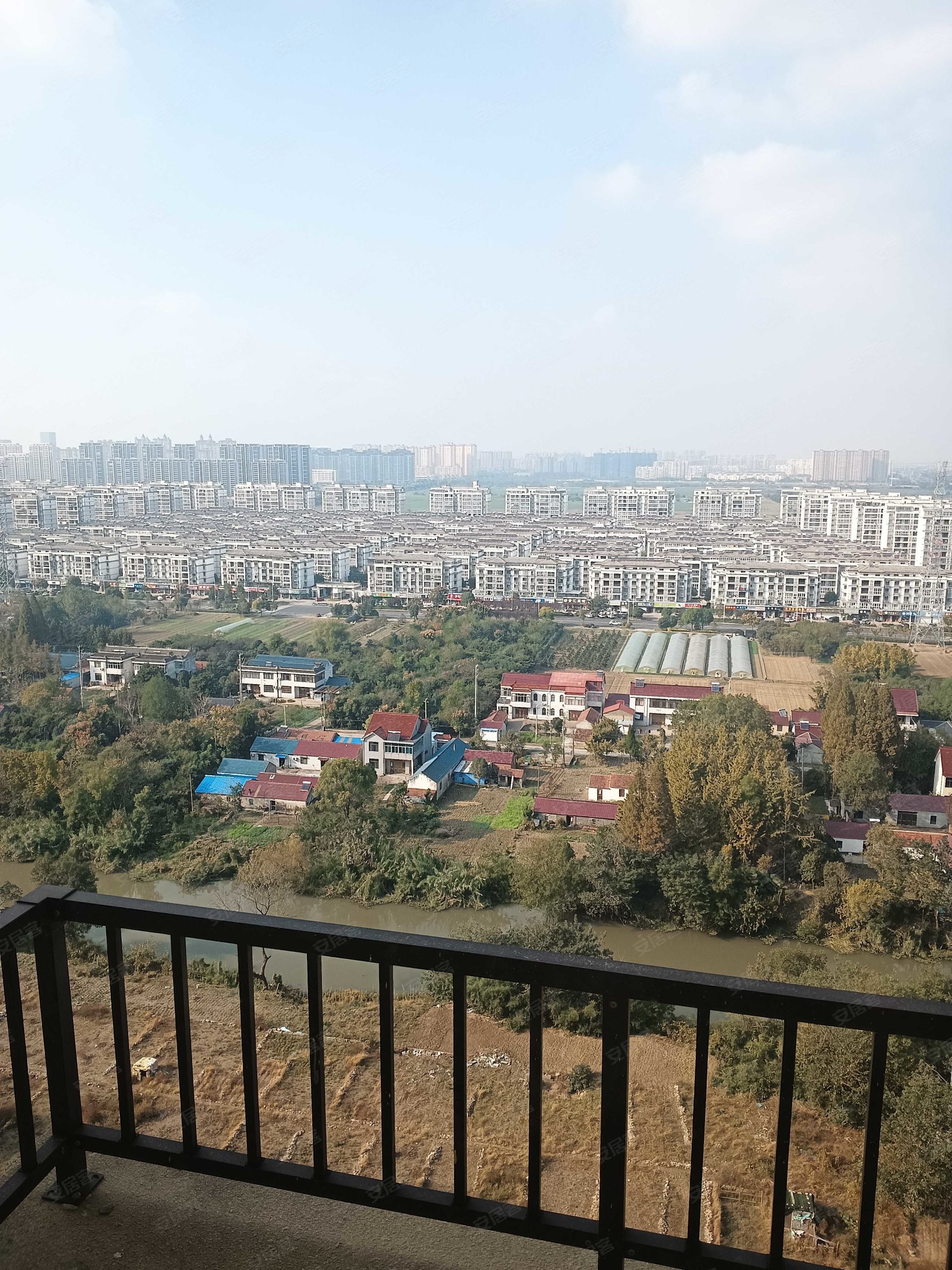 龙游湖壹号1296平方米116万毛胚房