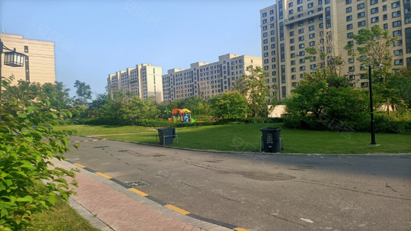 长春绿地城