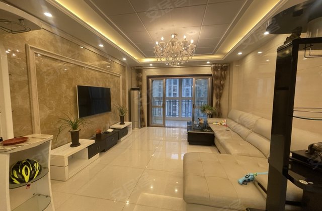 御水湾花园(二期)3室2厅145㎡159.8万二手房图片