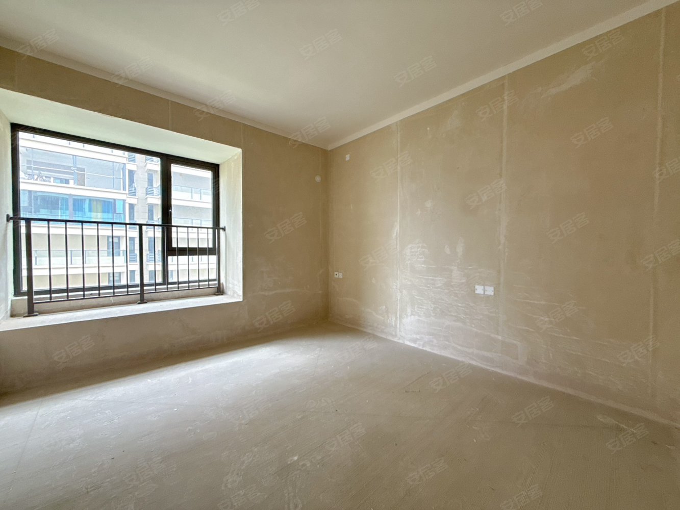 德信金成观澜大院4室2厅2卫108㎡南北55万