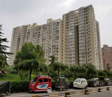 玉泉营 首经贸地铁10号 正规两居室万年花城 诚售