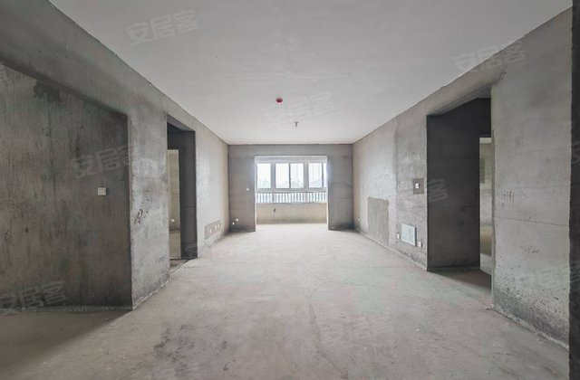 名仕秀水华庭(二期)3室2厅135.05㎡78万二手房图片
