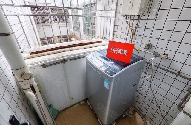 刚谈完降68万急卖红本可看 卓悦汇上梅林站繁华地段 安静宜居2室2厅1