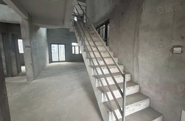 金奥湘江公馆(别墅)5室3厅140㎡106.8万二手房图片