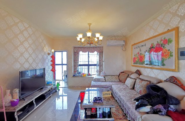 桂湖名城一期 精装 套三双卫 赠送21平方露天 正读西街