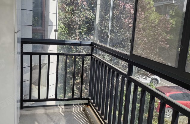 华泰铭苑3室2厅120㎡45.5万二手房图片