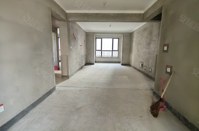 建业壹号城邦2-3期3室2厅125㎡67万二手房图片
