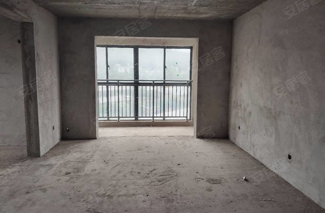 和顺松兹府3室2厅130㎡73.8万二手房图片