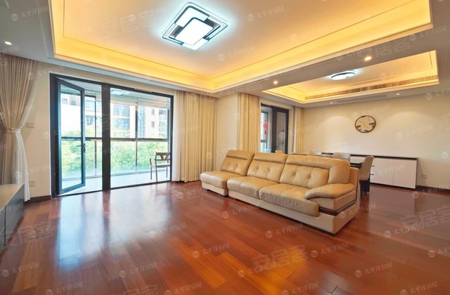 万科城花新园3室2厅138.82㎡800万二手房图片