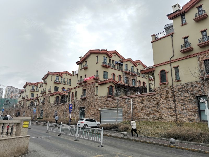 百商托斯卡纳小城