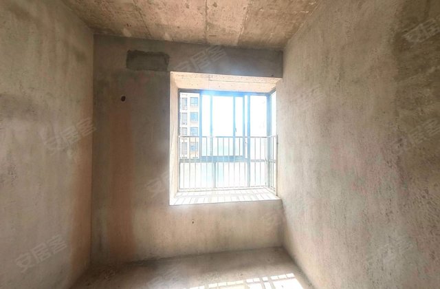 学府新城(二期)4室2厅129㎡81万二手房图片
