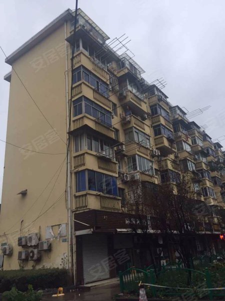 银山路185弄小区