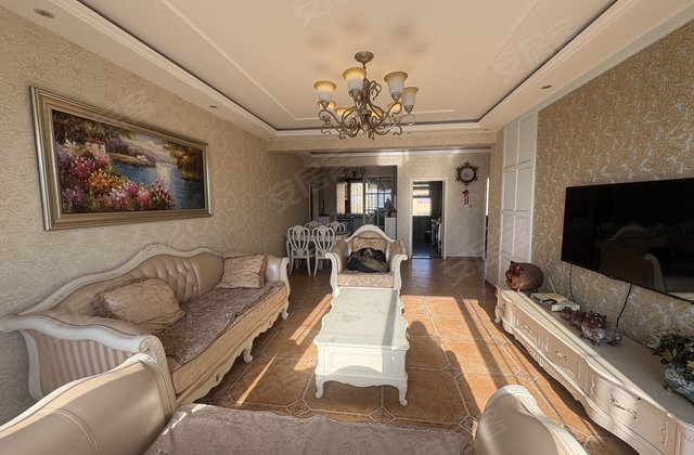 马德里皇家花园2室2厅111.97㎡45.5万二手房图片