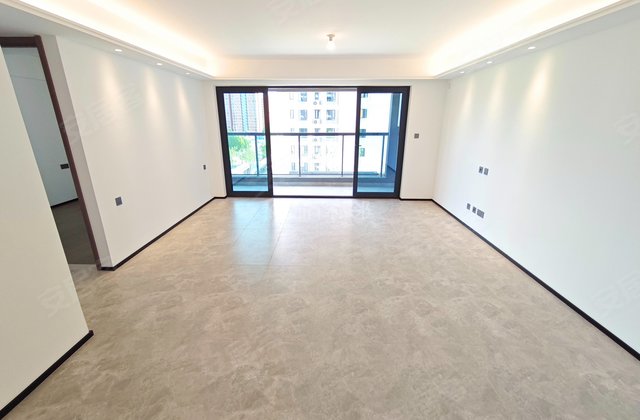 万科光谷锦曜3室2厅106.13㎡159万二手房图片